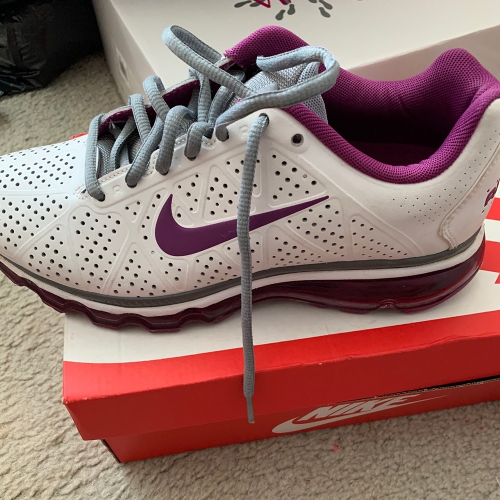 Nike Sneakers